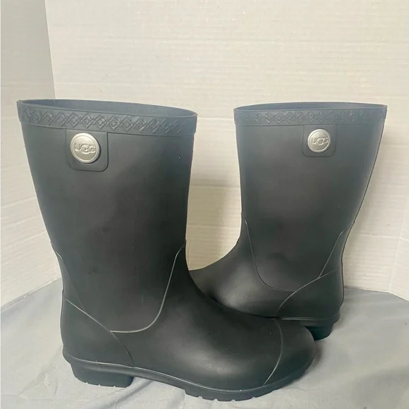 UGG Sienna matte black waterproof rain boots size 8 - Picture 1 of 7